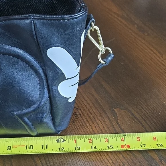 Disney Faux Leather Bioworld Mickey Mouse Satchel/Crossbody in black and white. - Picture 4 of 12